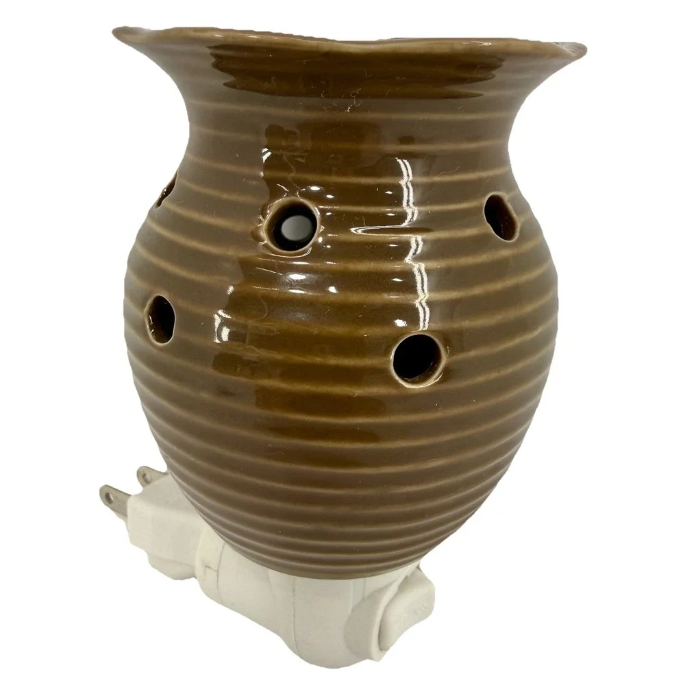 SCENTSY Wax Warmer Groovy BROWN  Nightlight‎ Wall Plug-In Wax Mini Warmer EUC